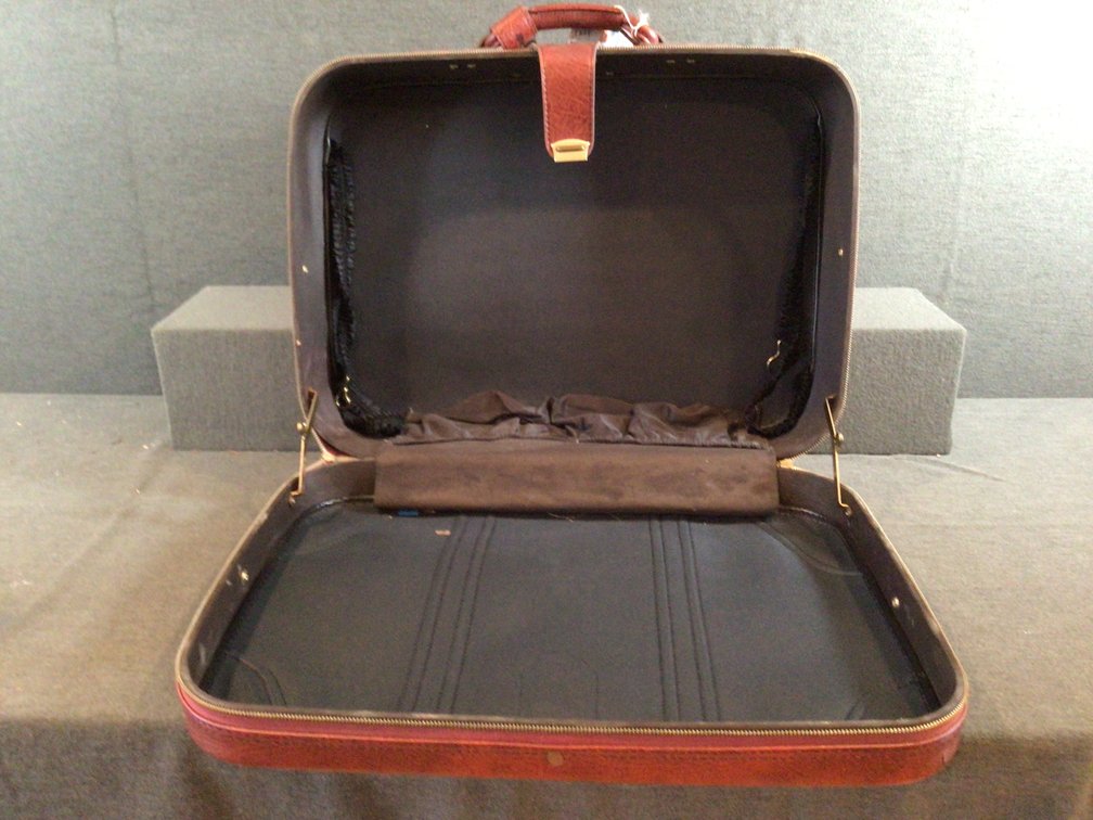 Image for 2-Pieces Vintage Luggage