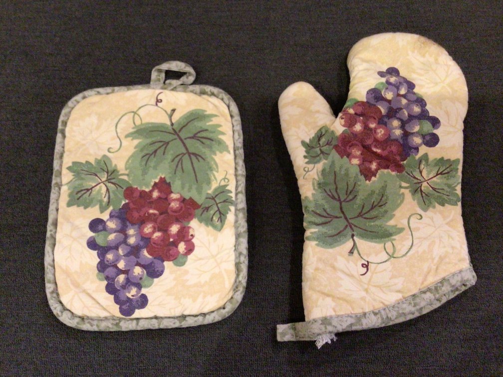 Image for Kitchen Decorator Lot - Vineyard Motif