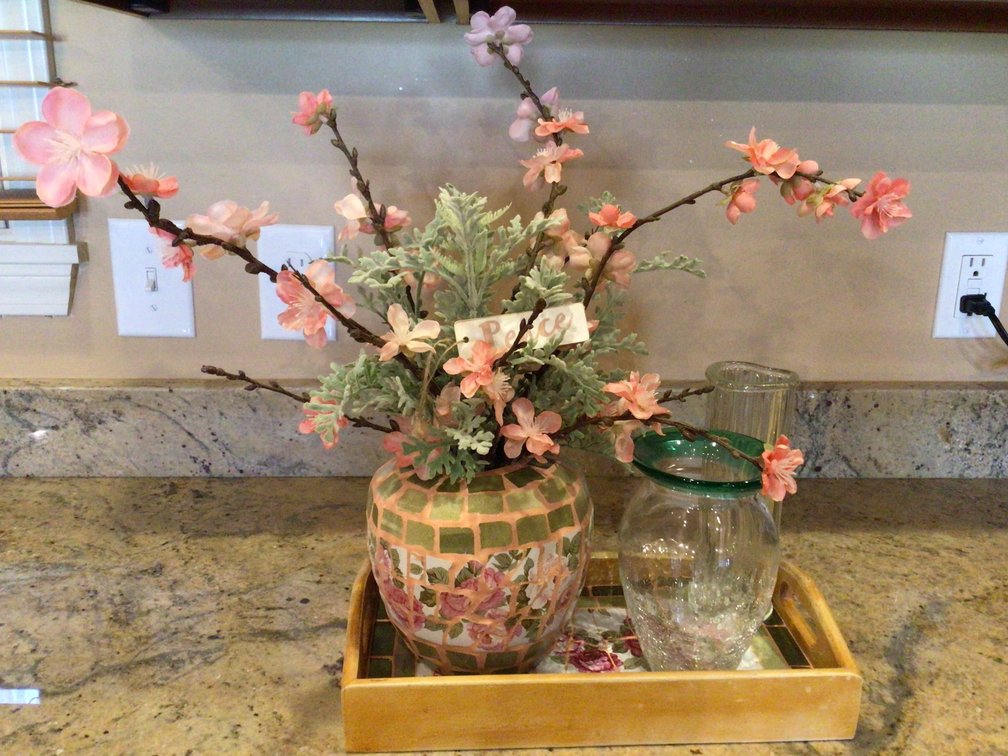 Image for 4-Piece Floral Decorator Lot