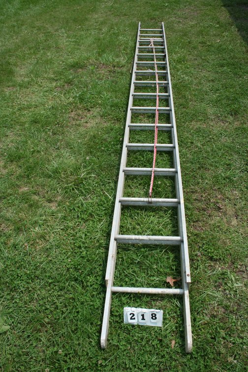 Image for Aluminum Extension Ladder 30 Foot