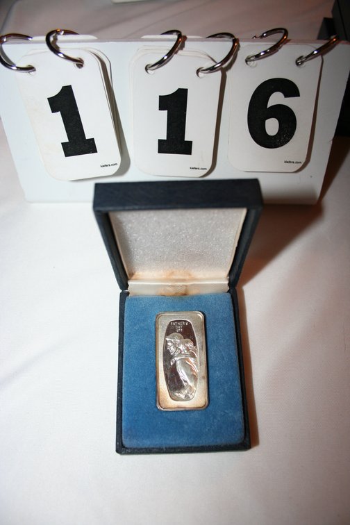 Image for Father's Day 1972 1000 Grains Sterling Silver