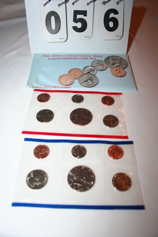 Image for 1994 Mint Set (3) Susan B Anthony Dollars (Denver / Philadelphia)