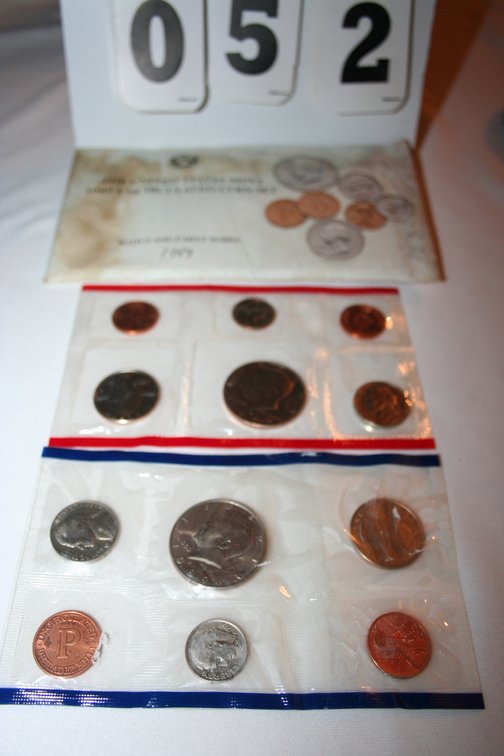 Image for 1989 Mint Set (3) Susan B Anthony Dollars (Denver / Philadelphia)