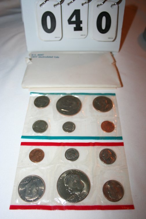 Image for 1977 Mint Set (2) (Uncirculated( (Denver / Philadelphia)