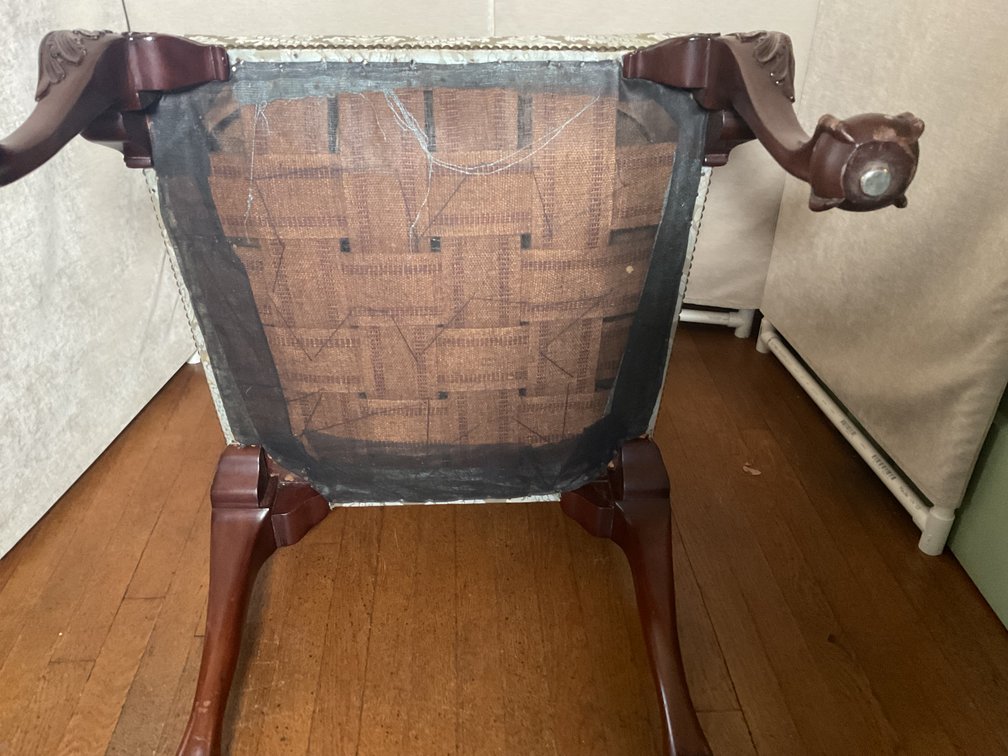 Image for Biggs Furniture Mahogany Chair
