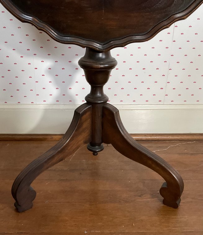 Image for Pie Crust Tilt Top Table