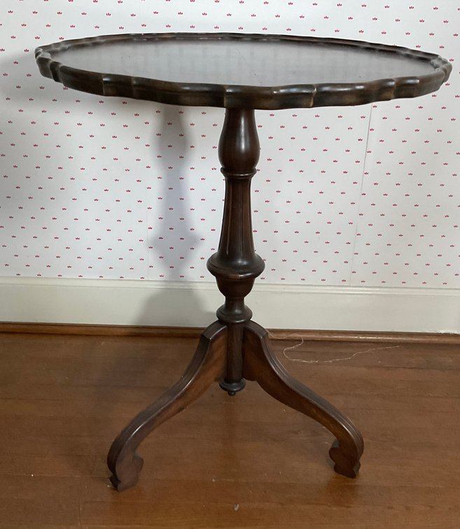 Image for Pie Crust Tilt Top Table