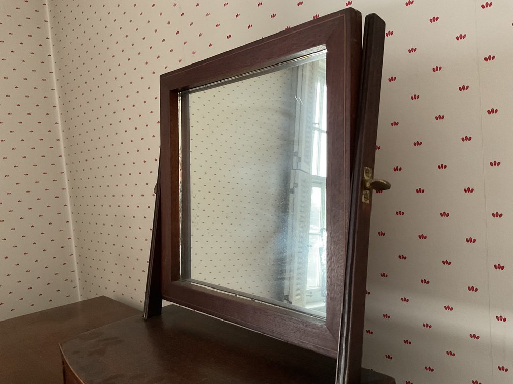 Image for Small Shaving Mirror