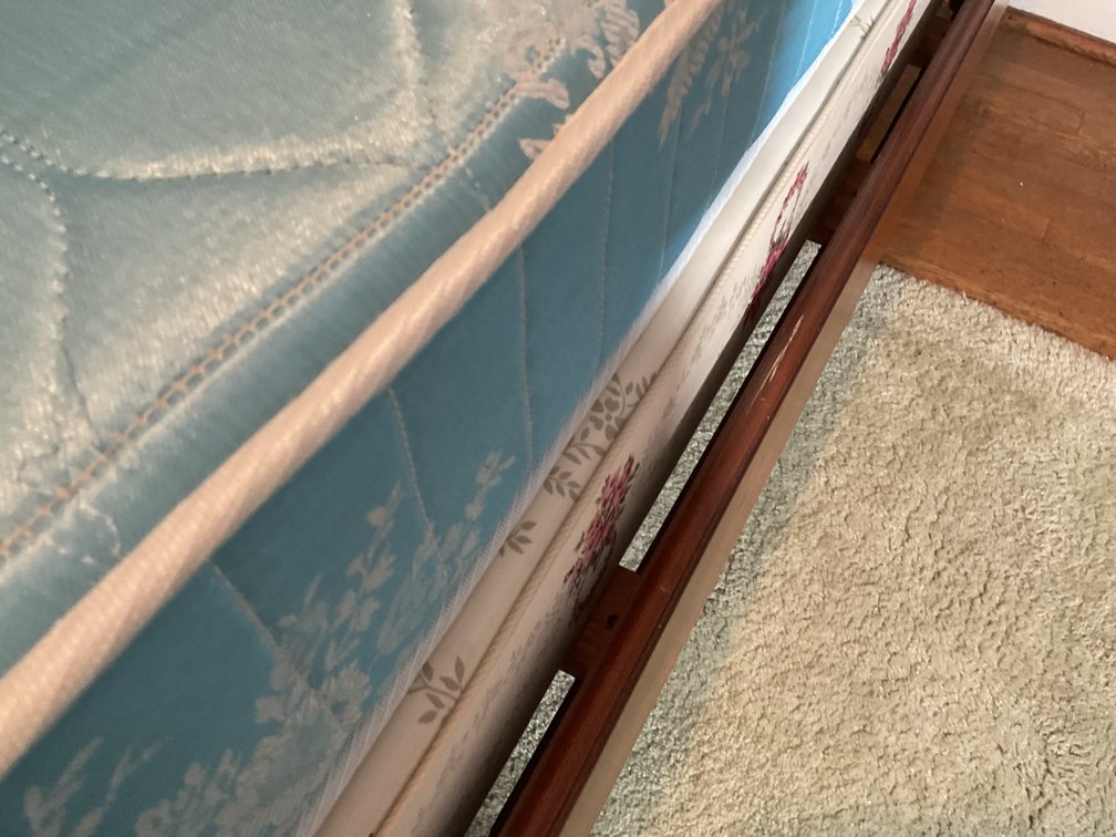 Image for Henkel Harris Solid Cherry Four Poster Bed