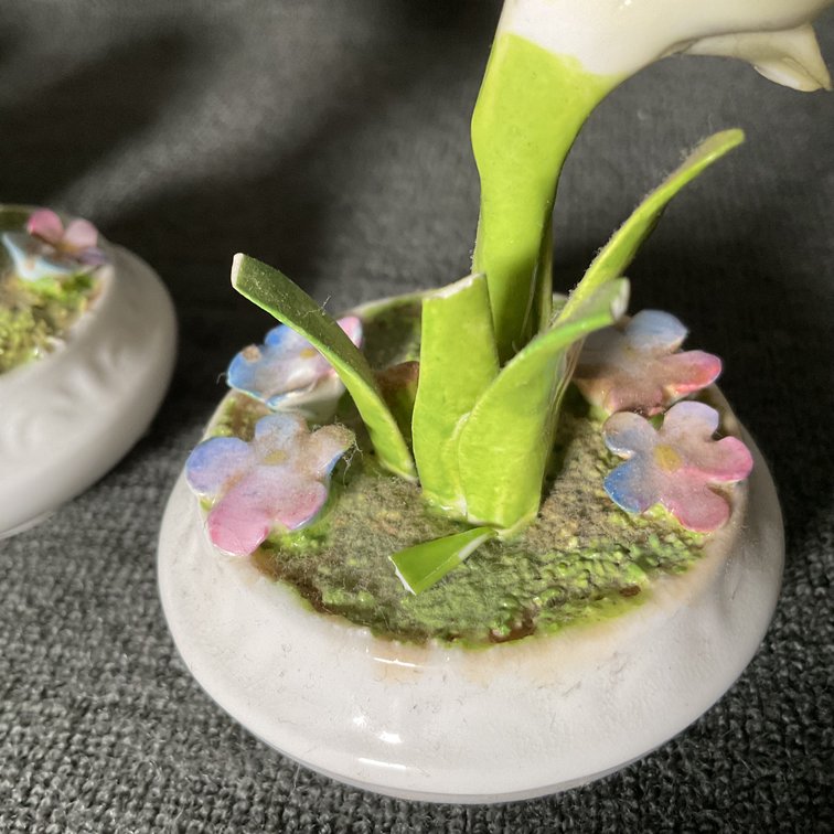Image for Coalport and More Miniature Floral Arrangements