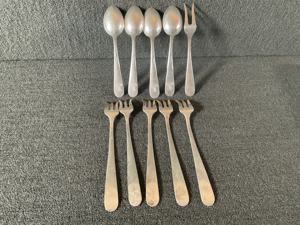 Image for S Kirk & Son “Repousse” Sterling Silver Flatware