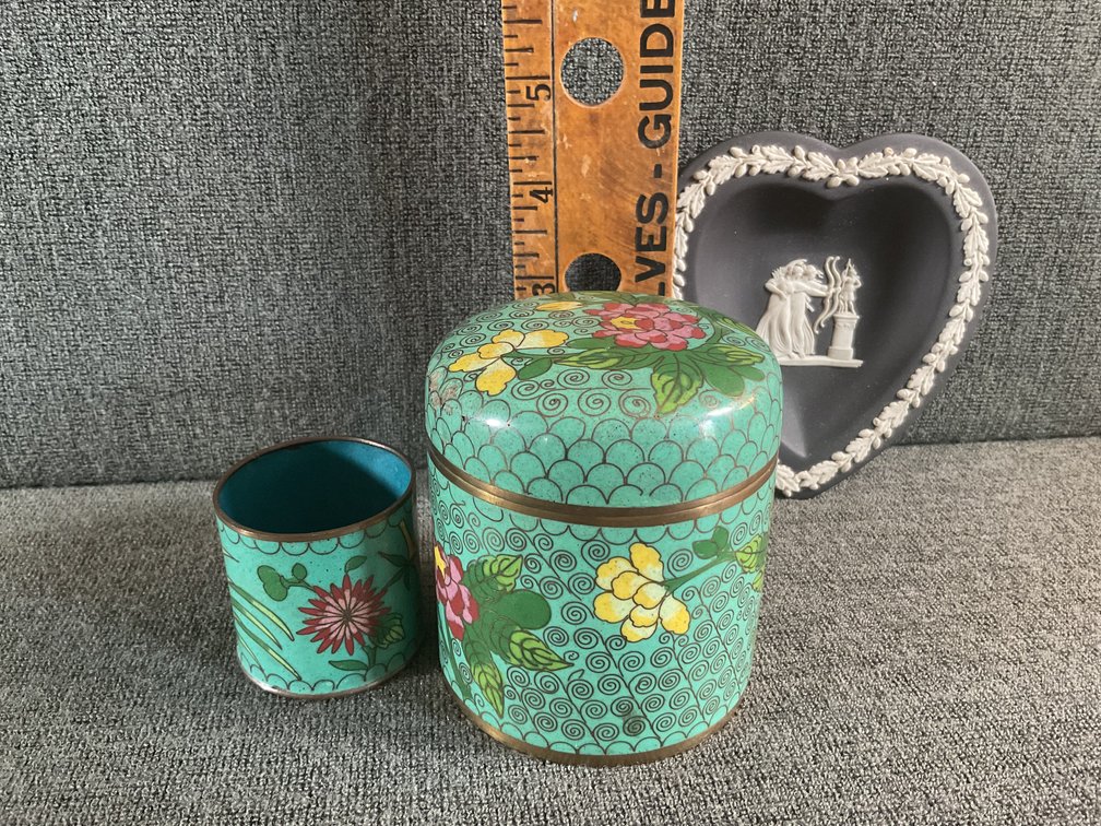 Image for Wedgwood Jasperware Heart and Cloisonné