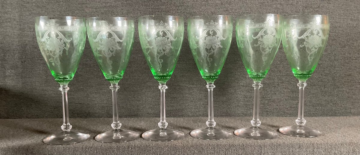Image for Heisey Moongleam ”Empress” 10 oz Tall Stem Goblet