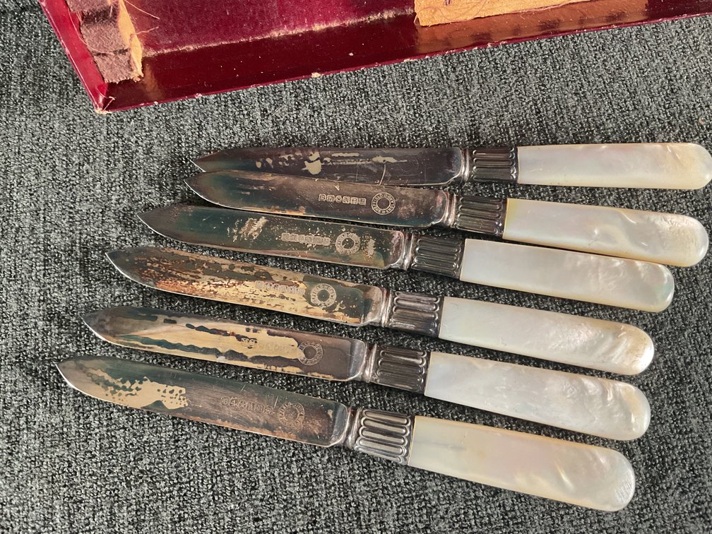 Image for Rogers Silver Plated Dessert Knives
