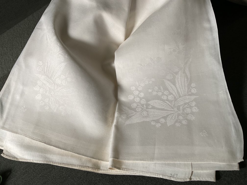 Image for Fine Linen Table Cloth
