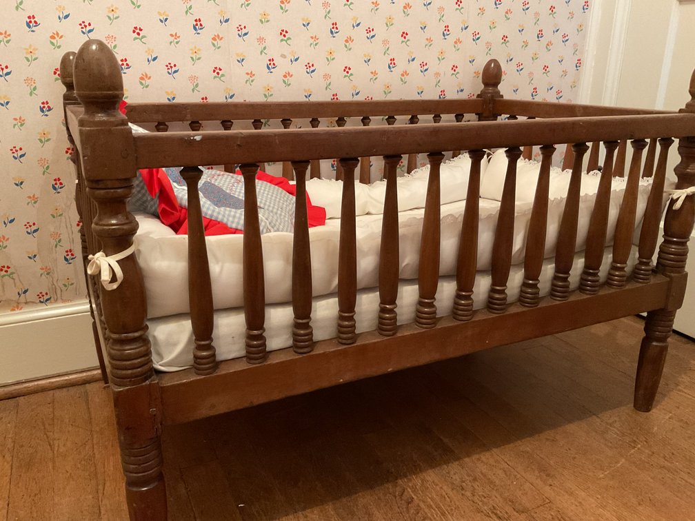 Image for Antique Crib