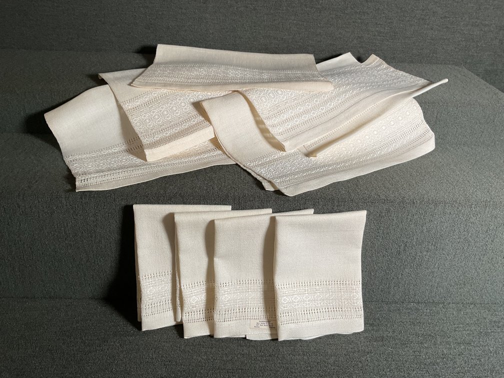 Image for New Vintage Linens