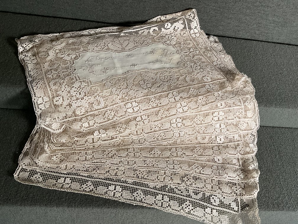 Image for Fine Linen & Lace Placemats and Napkins
