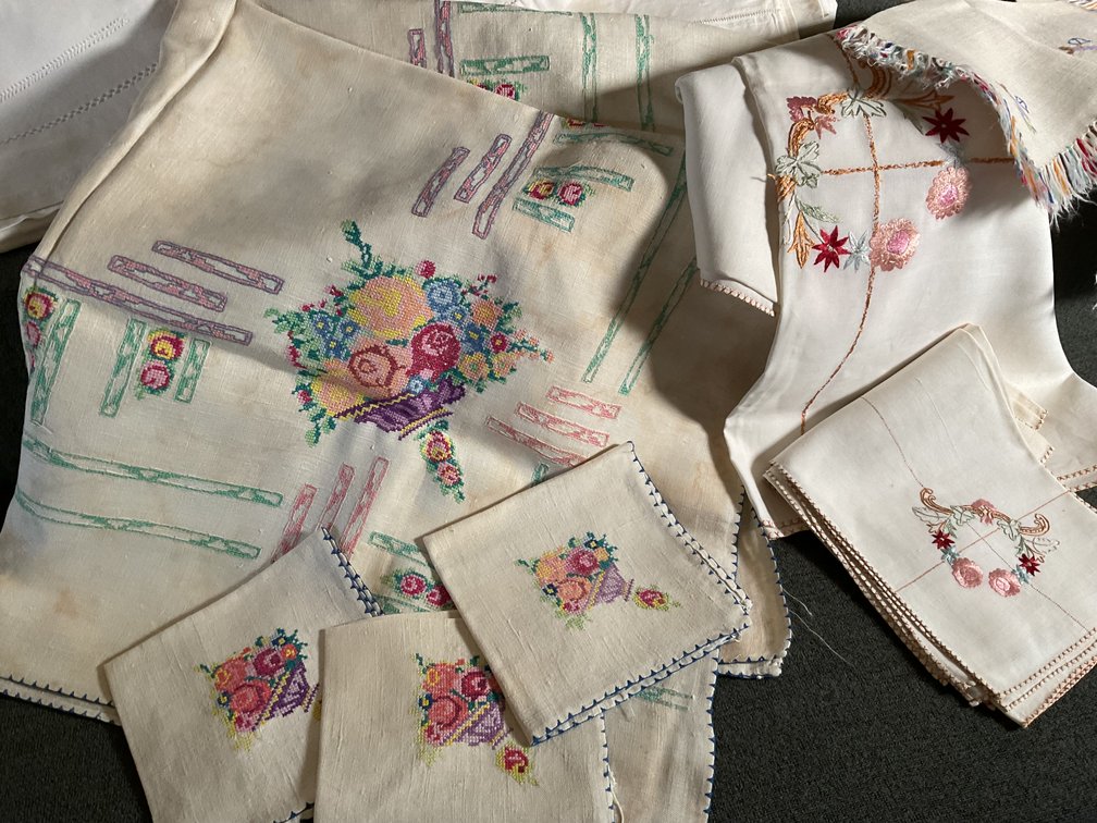 Image for Vintage Linen Bridge Cloths