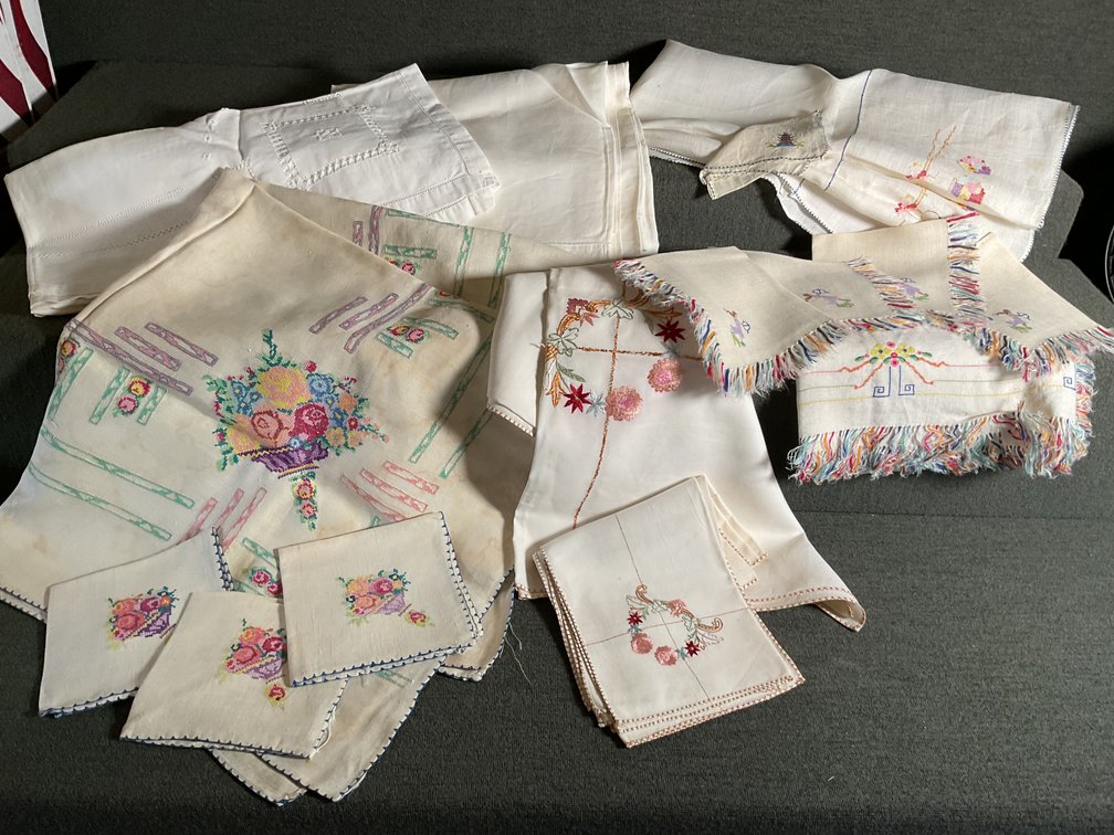 Image for Vintage Linen Bridge Cloths