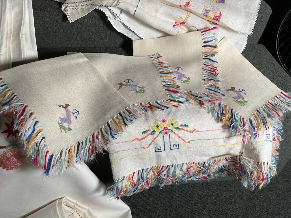 Image for Vintage Linen Bridge Cloths