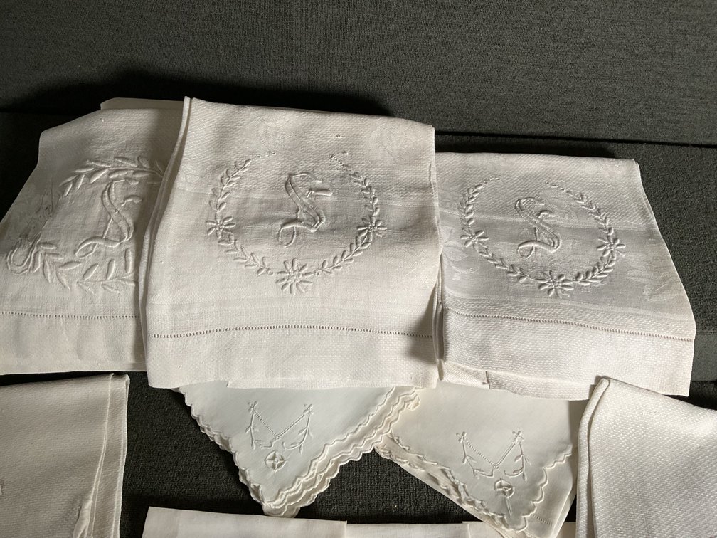 Image for Linen Towels and Napkins