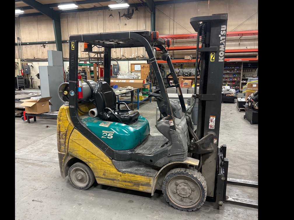 Image for 2007 Komatsu FG 25ST-16 Fork Truck