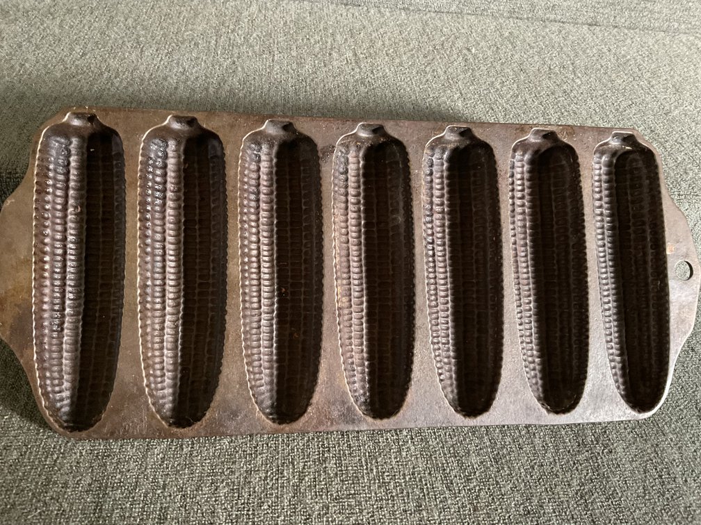 Image for Wagner #1319 Cast Iron Junior Corn Stick Pan