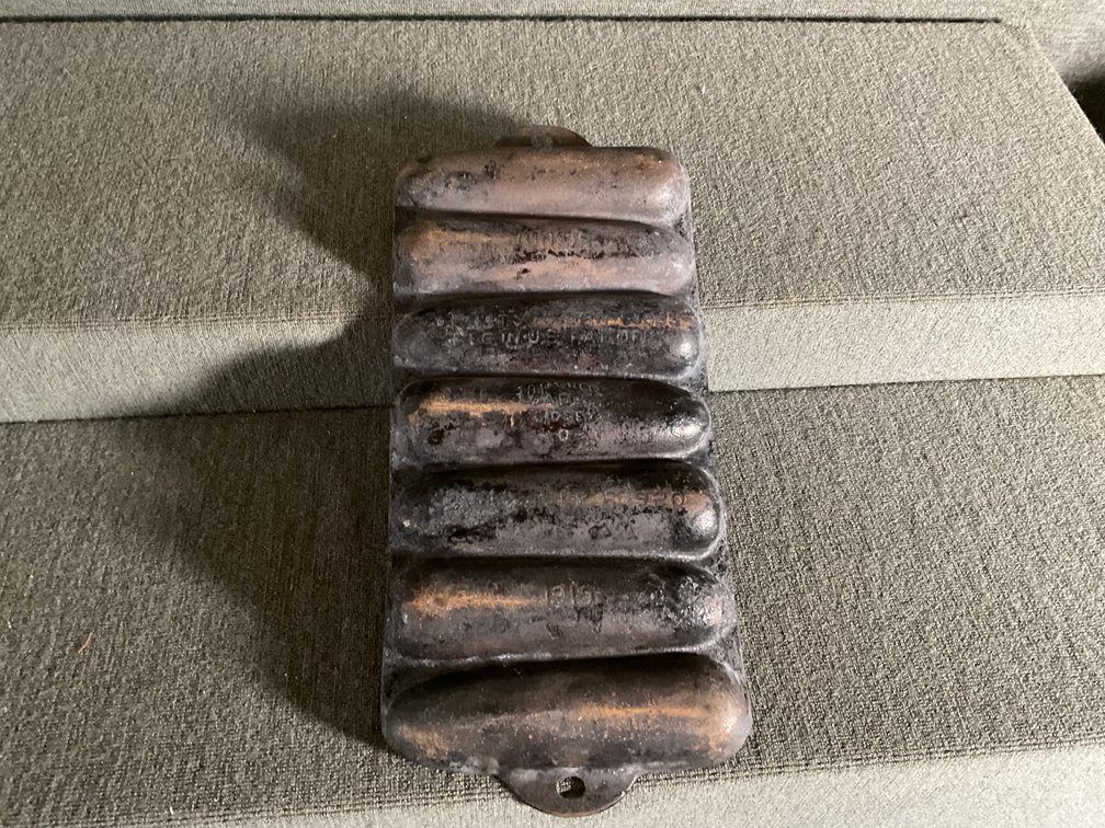 Image for Wagner #1319 Cast Iron Junior Corn Stick Pan
