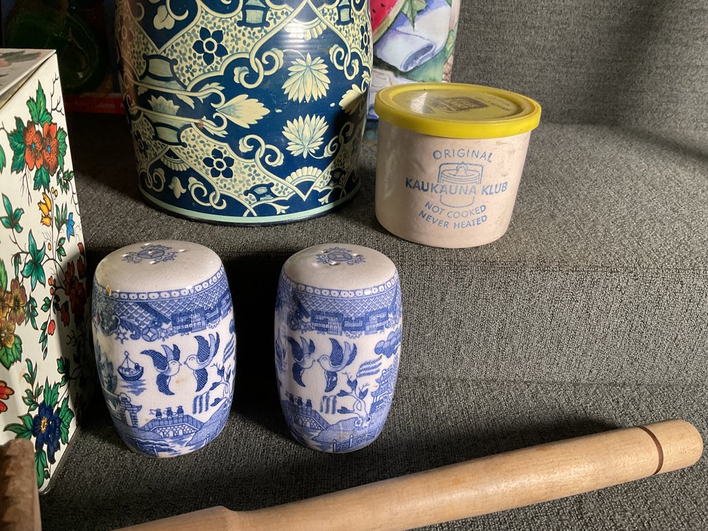 Image for Tins and Decor Items