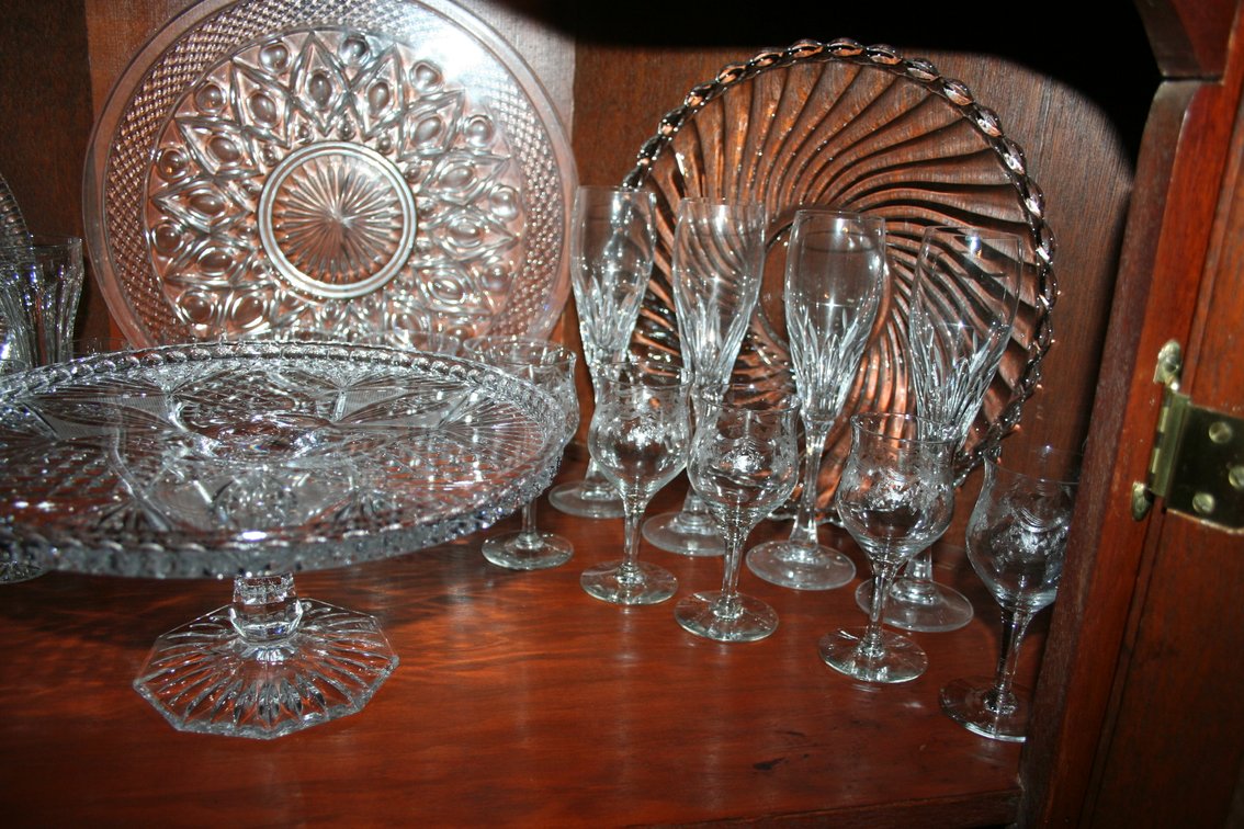 Image for Antique Crystal and Glassware