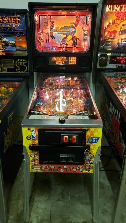 NBA Fastbreak Pinball Machine