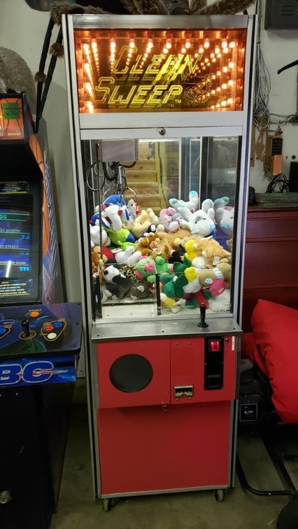 Clean Sweep Claw Game Video Game