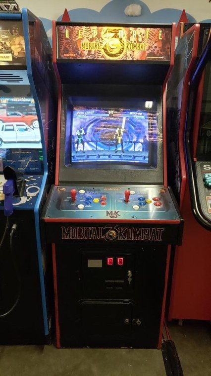 Ultimate Mortal Kombat by Midway Video Game