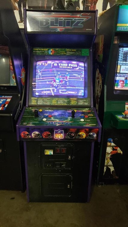 NFL Blitz by Midway Video Game