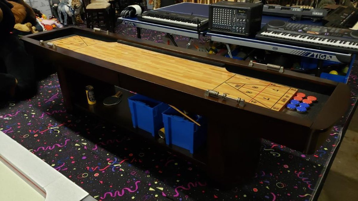 Shuffle Board Table