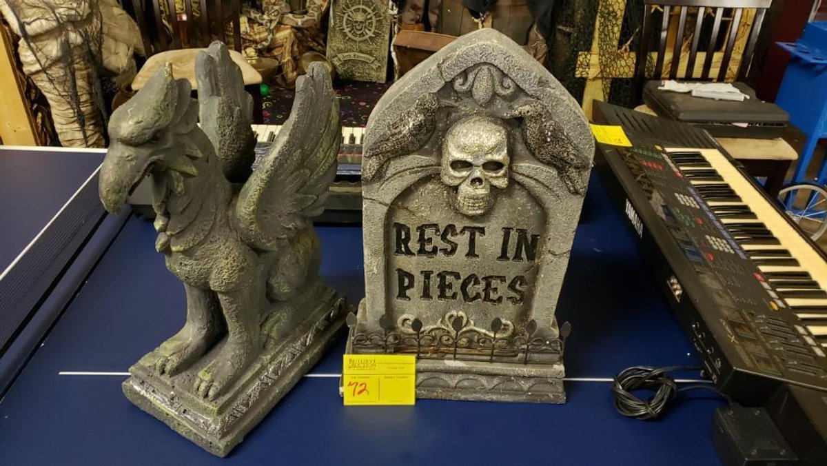 Resin Timbstone "Rest in Pieces" and Resin Gargoyle