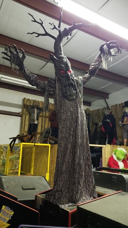 Animated Tree, Approx. 7' Tall