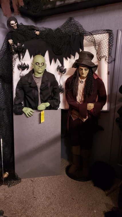 (2) Animated Figures with Genuine Paupers Coffin
