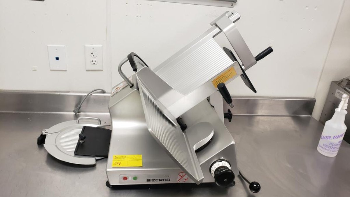Bizerba Manual Meat Slicer Model L-14 Serial Number: 11002304