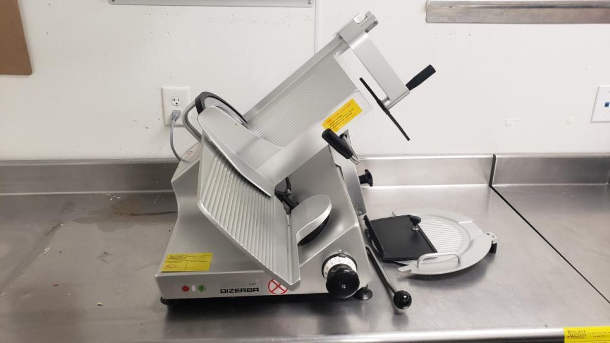 Bizerba Manual Meat Slicer Model M-14 Serial Number: 11004486