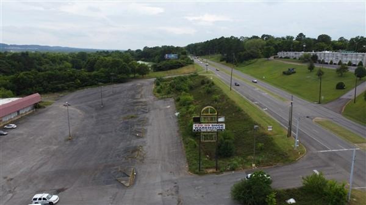 Image for Former Retail Center on 11.34+/- Acres
