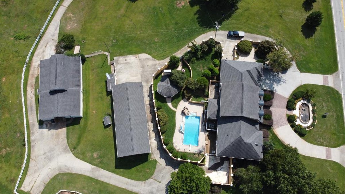 Image for Country Estate on 11.92 +/- Acres