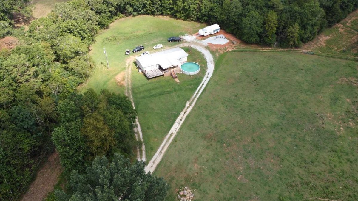 Image for 92.62 +/- Acre Farm with Multiple Houses and Structures in Hart County