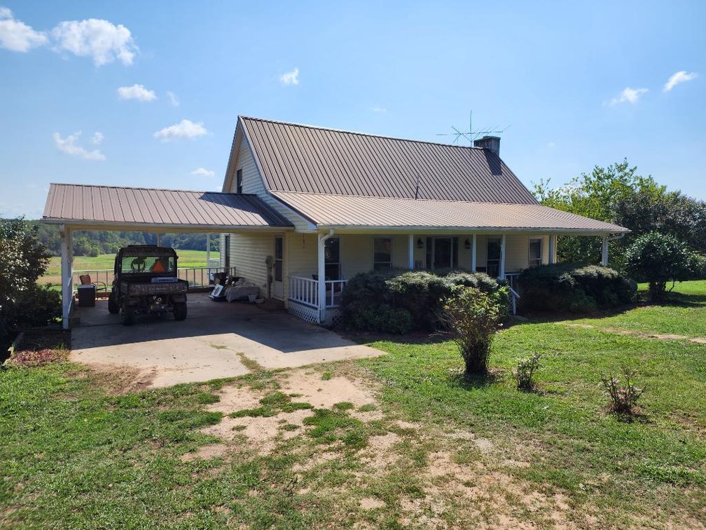 Image for 92.62 +/- Acre Farm with Multiple Houses and Structures in Hart County