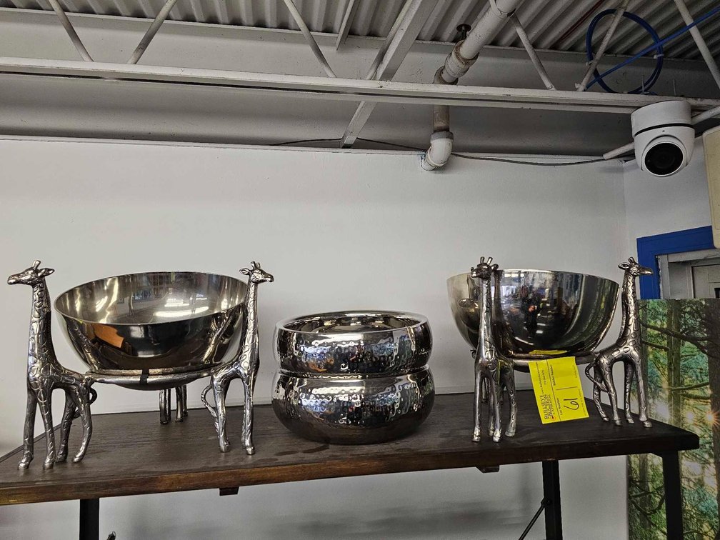 Metal Giraffe Centerpiece Pedestal Bowls, Hammered Bowls, and Assorted African Wildlife Figures+