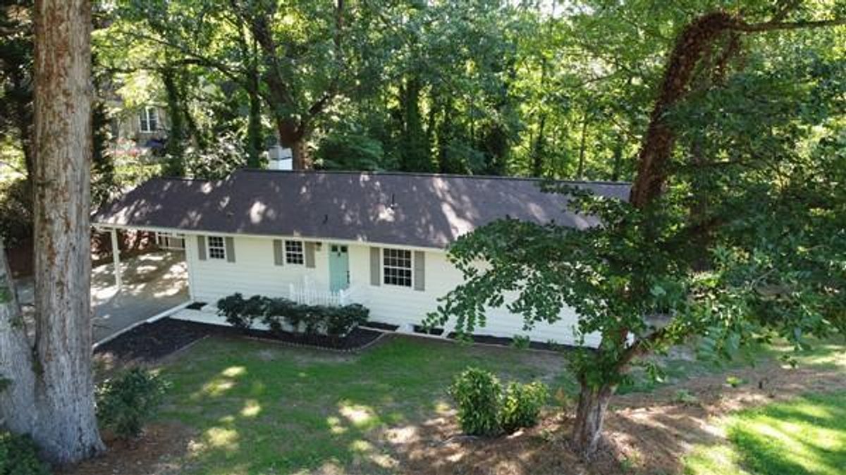 Image for House w/ Dock on Lake Lanier