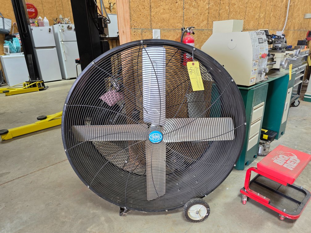 Global Industrial 44" Shop Fan