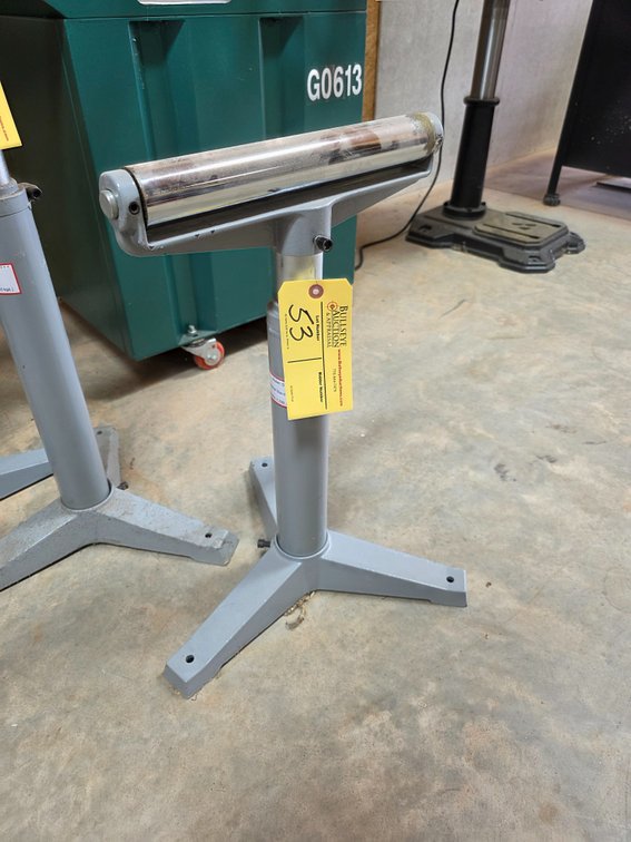 Horizontal Roller Stand 27" to 42" Range 1760 Lb. Capacity