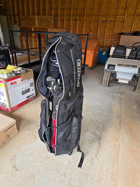 Partial Set Golf Clubs (Ping, Callaway) and Ogio Travel Bag